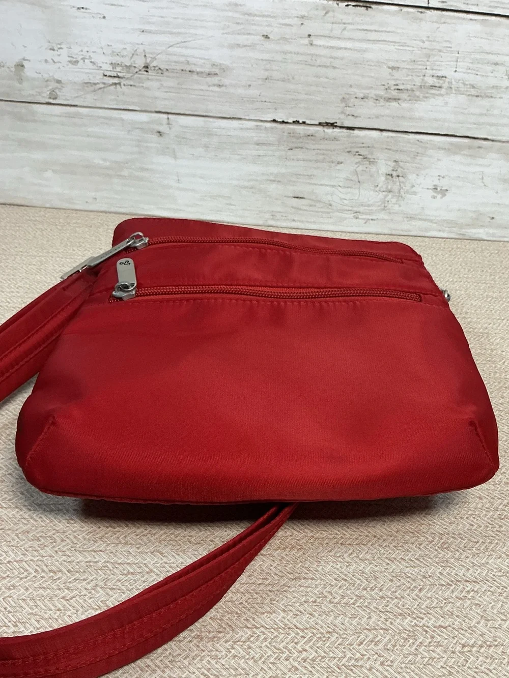 Travelon Anti-Theft Classic Slim Double Zip Crossbody Red